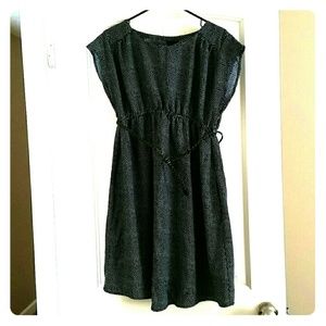 H & M maternity dress