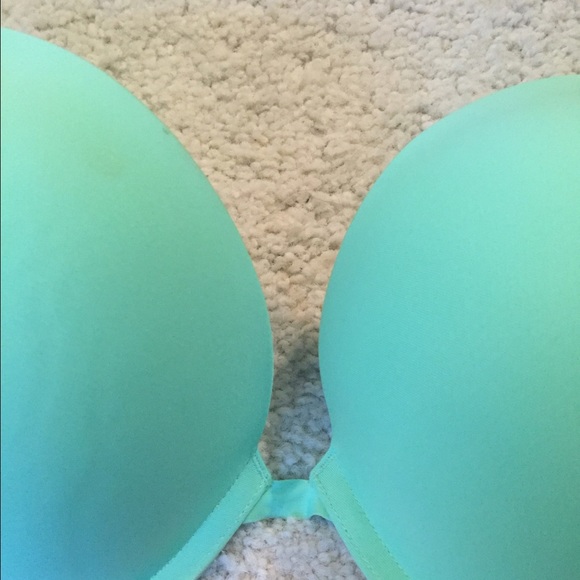 NWOT Victoria's Secret bra bundle - Picture 2 of 4