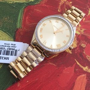 ❤️💛Amazing deal! Michael kors gold watch