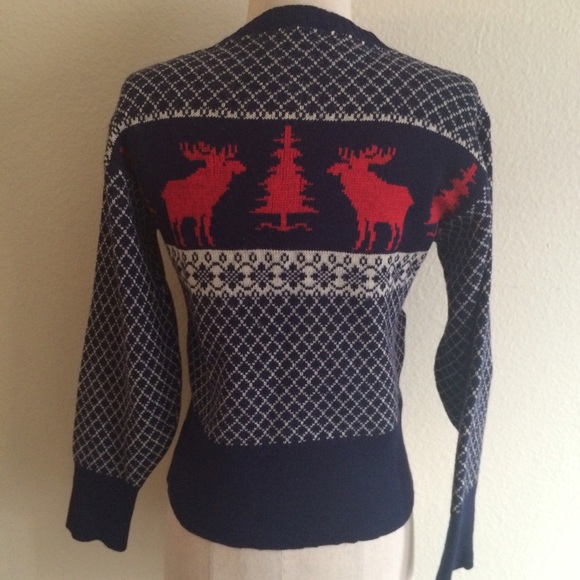 Vintage 40s Wool Reindeer Snowflake Sweater Top - Picture 3 of 4