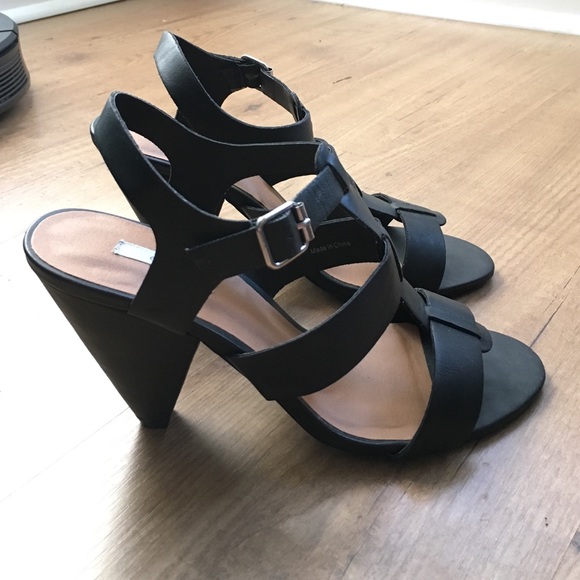 Ecote, sandle heels, black, strappy, size 9