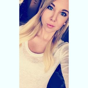 Meet your Posher, Tori lynn