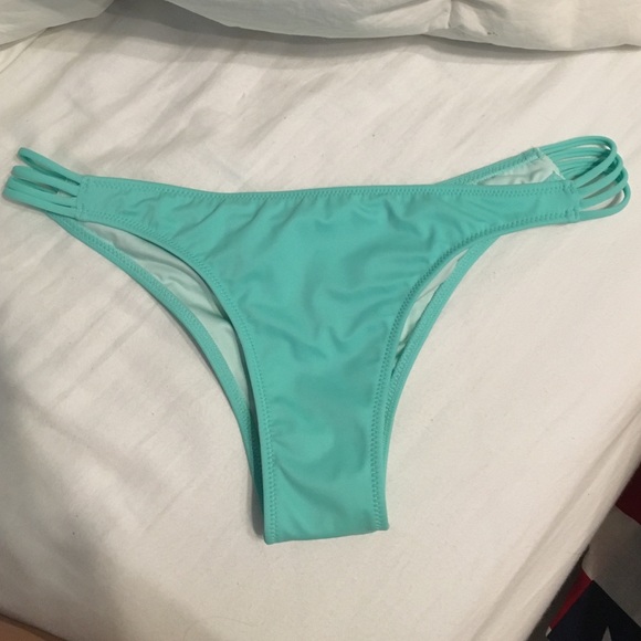 VS Pink bathing suit bottoms