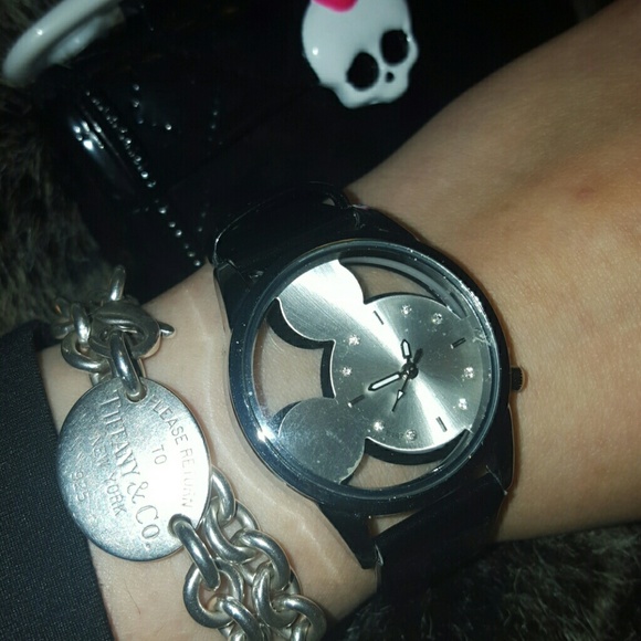 🍦FINAL SALE🍦Mickey Mouse /swarvosky crystl watch - Picture 2 of 4