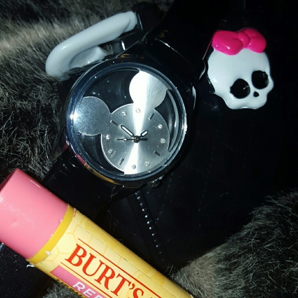 🍦FINAL SALE🍦Mickey Mouse /swarvosky crystl watch - Picture 3 of 4