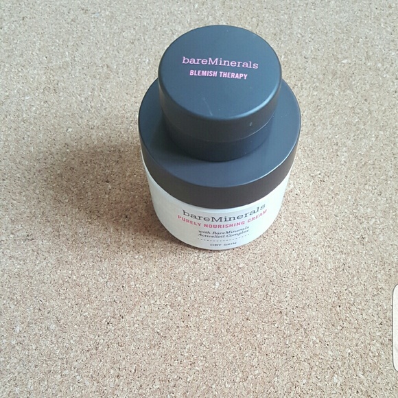 Bare Minerals BNWOB - Picture 3 of 3