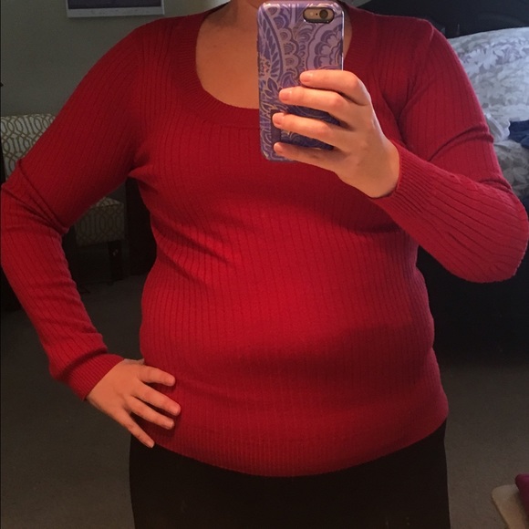 Red sweater. Size medium - Picture 2 of 2