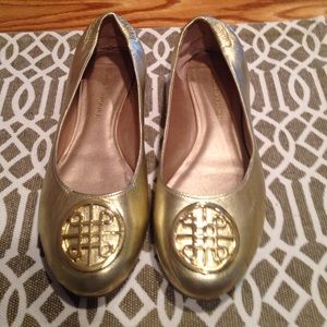 Audrey Brooke gold flats