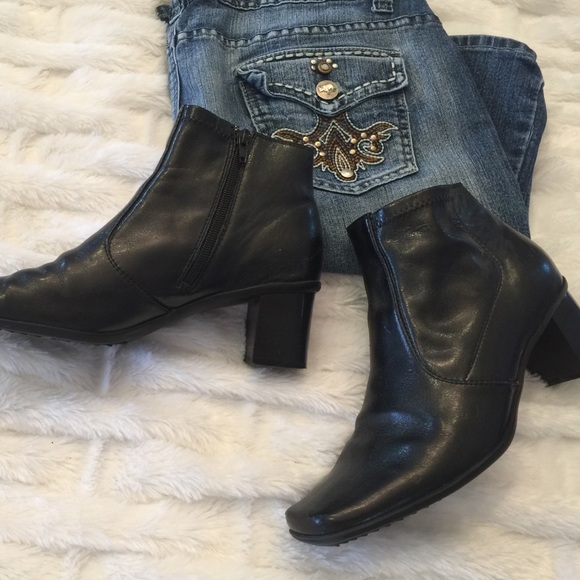 Glacee Shoes Glacee Comfy Black Boots With Rubber Soles