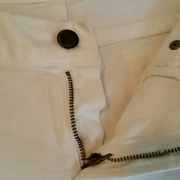 {SOLD} Citizens of Humanity White Jeans - Picture 2 of 4