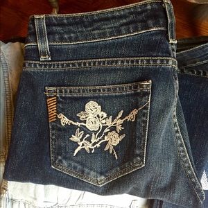 SALE!!! Paige Laurel Canyon Flare Jeans Petite 27