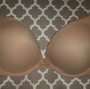 Victoria's Secret NEVER WORN 36D pushup bra