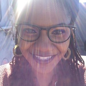 Meet your Posher, Candace