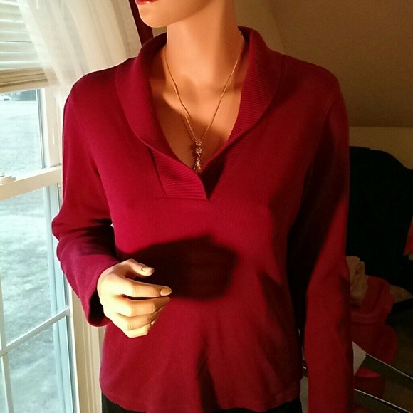 NWOT.  Rafaella sweater top