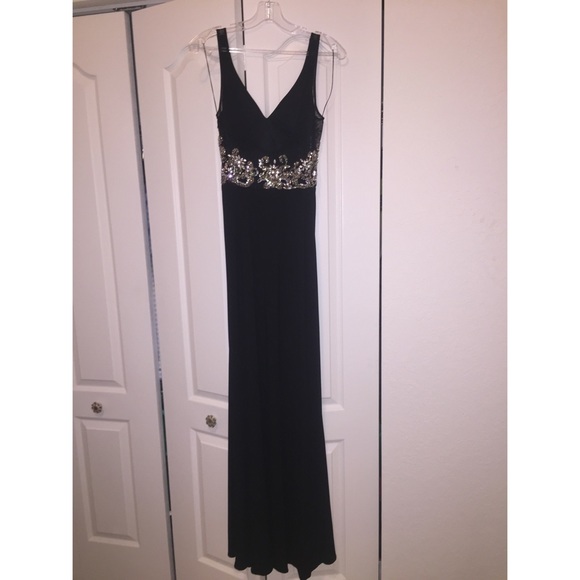 PROM DRESS - Picture 3 of 4