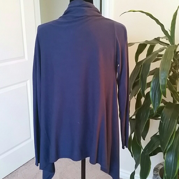 Fringe blue cardigan with button - Picture 2 of 3