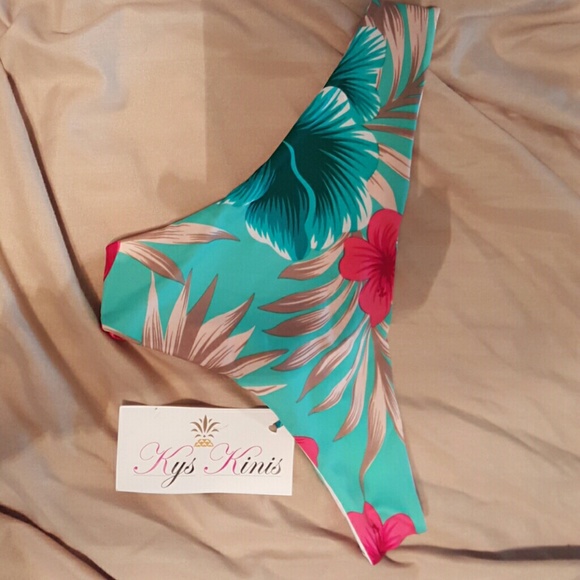 Kys Kinis Hibiscus