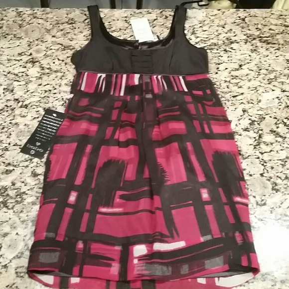 Bebe "PLEAT DETAIL" Dress - Picture 1 of 3