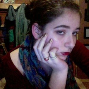 Meet your Posher, Poppy