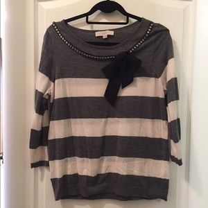 Gray and white LOFT sweater w/ bow
