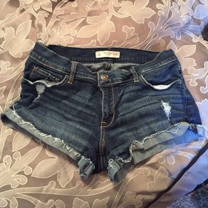 Abercrombie shorts!