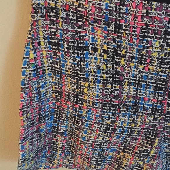 Shorts - Picture 2 of 2