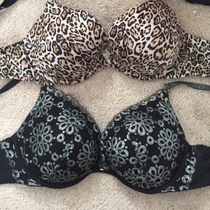 34 DD Victoria's Secret bras