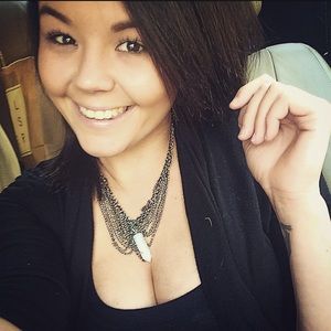 Meet your Posher, Candyse