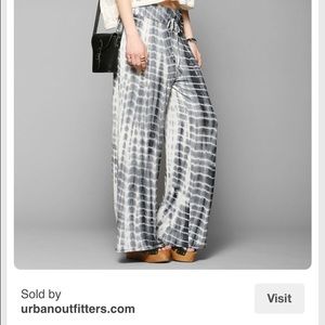 urban outfitters flowy pants