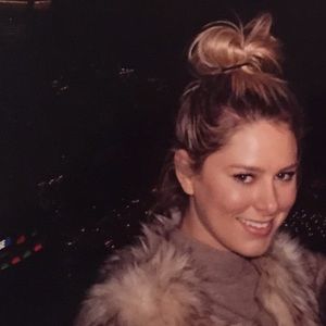 Meet your Posher, Kelly