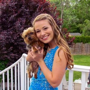 Meet your Posher, Tori