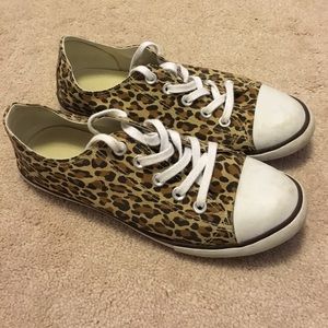 Cheetah Print Tennis Shoes