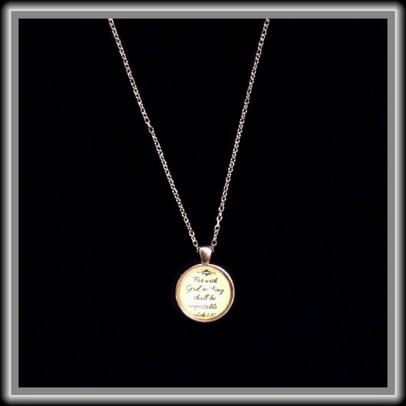 LUKE 1:37 MEDALLION NECKLACE 🙏🏼 - Picture 7 of 8