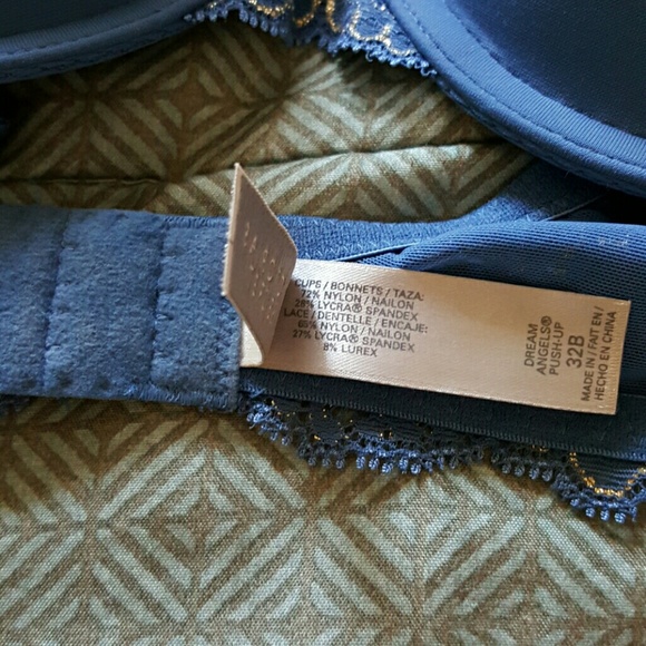 Victoria's Secret blue and lace foil bra - Picture 2 of 4