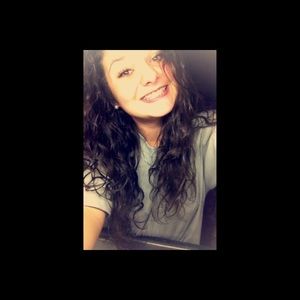 Meet your Posher, Alaina