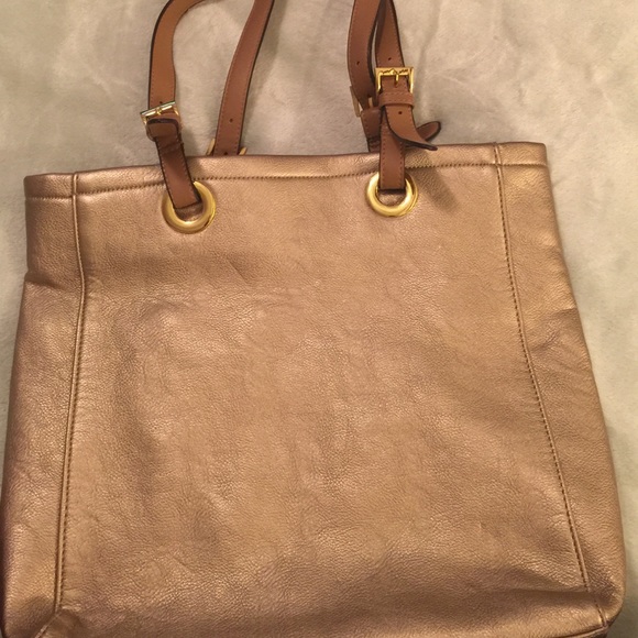 👛👛Nice looking bag
