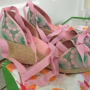 LACE UP LILLY PULITZER SHOES