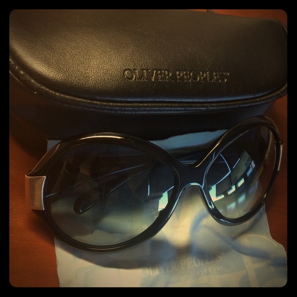 Oliver Peoples Harlot Sunglasses in Black