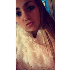 Meet your Posher, Chelsie