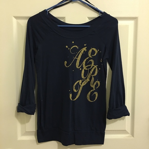 Aerie navy blue top