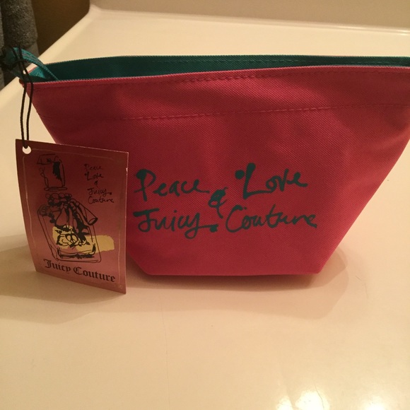 Juicy Couture Handbags - ππ Juicy Couture Makeup Bag ππ Juicy Couture Handbags - ππ Juicy Couture Makeup Bag ππ