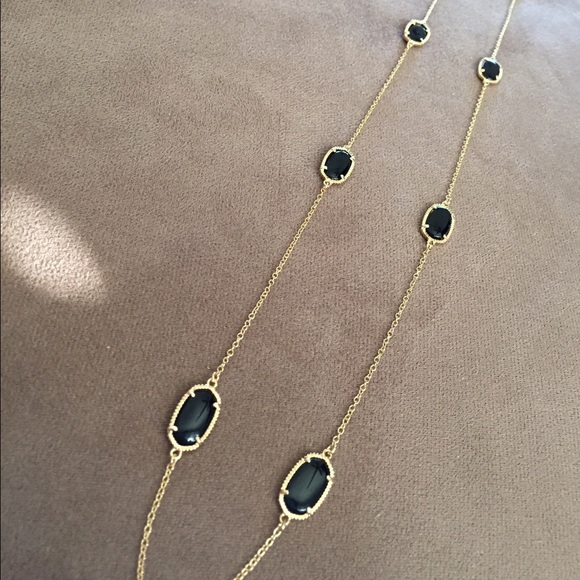 Kendra Scott lookalike - Kellie