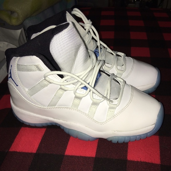 SOLD Jordan 11 Legend Blue 4Y