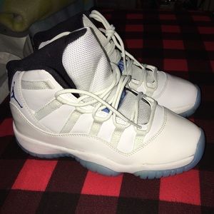 SOLD Jordan 11 Legend Blue 4Y