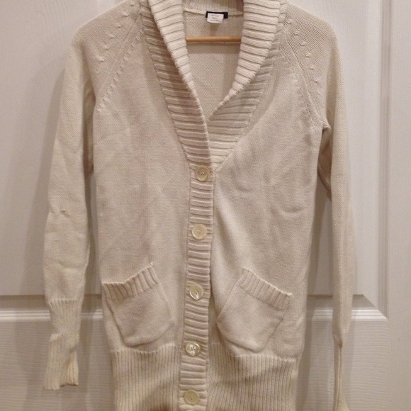 LAST CHANCE WILL BE DONATING/ Long Cream Sweater