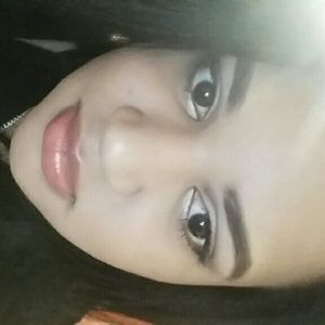 Meet your Posher, Perla