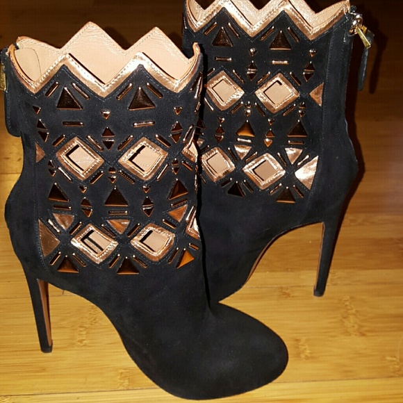 Alaia embellished booties worn once