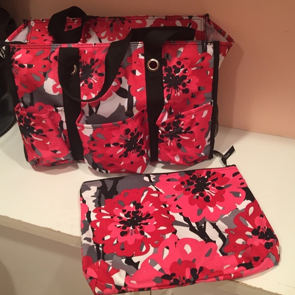 31 zip utility tote with matching lg zip pouch