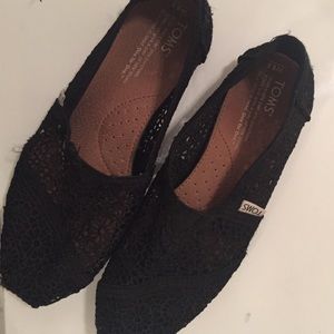 Black Lace Toms