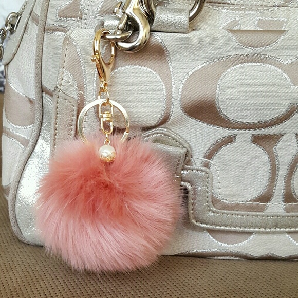 SOLD!!  NWT Dusty Pink Faux Fur Pom Pom